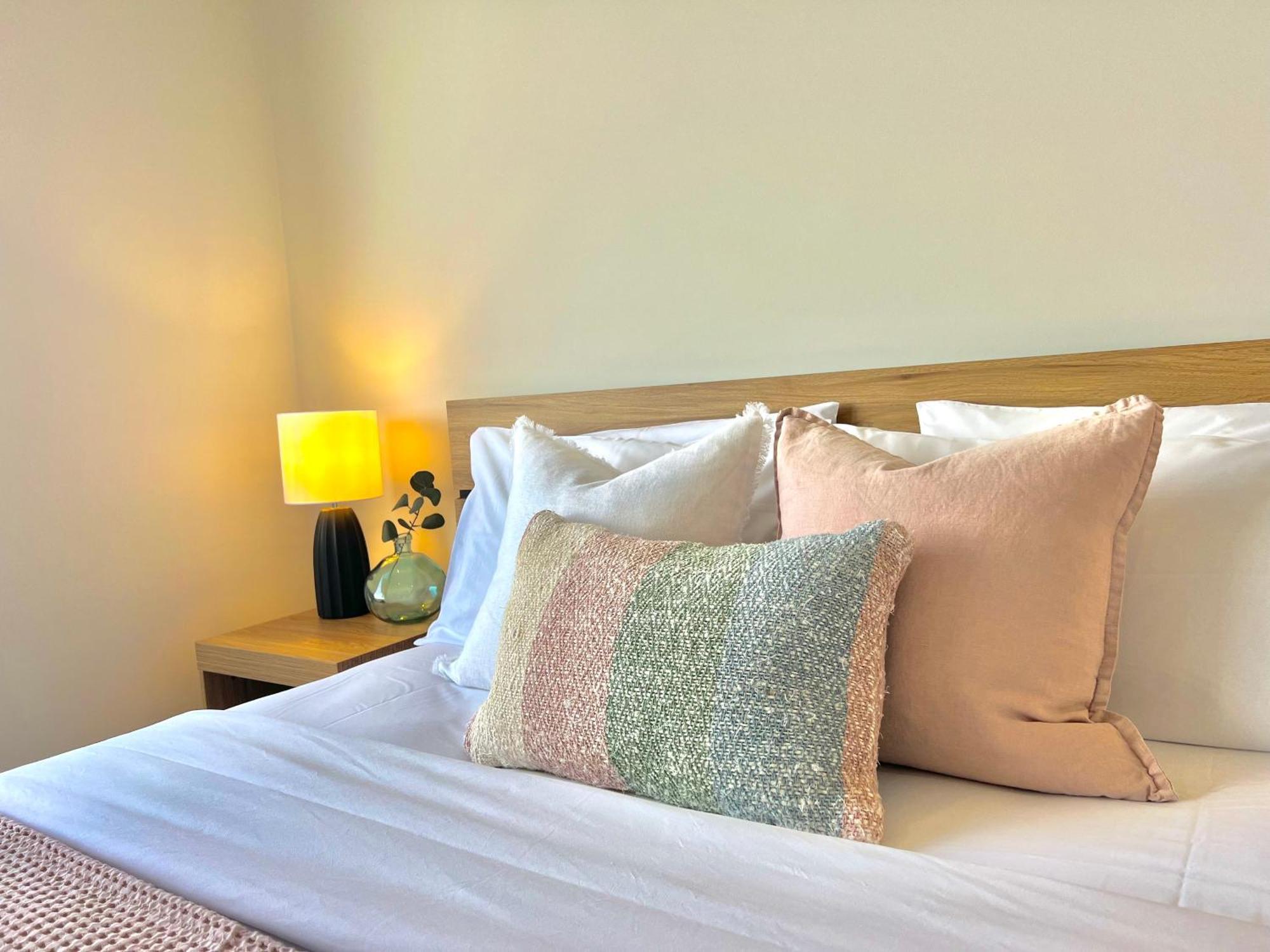 Harbour Towers, Newcastle'S Elite Apartment Stays, Free Parking & Tram Access Экстерьер фото