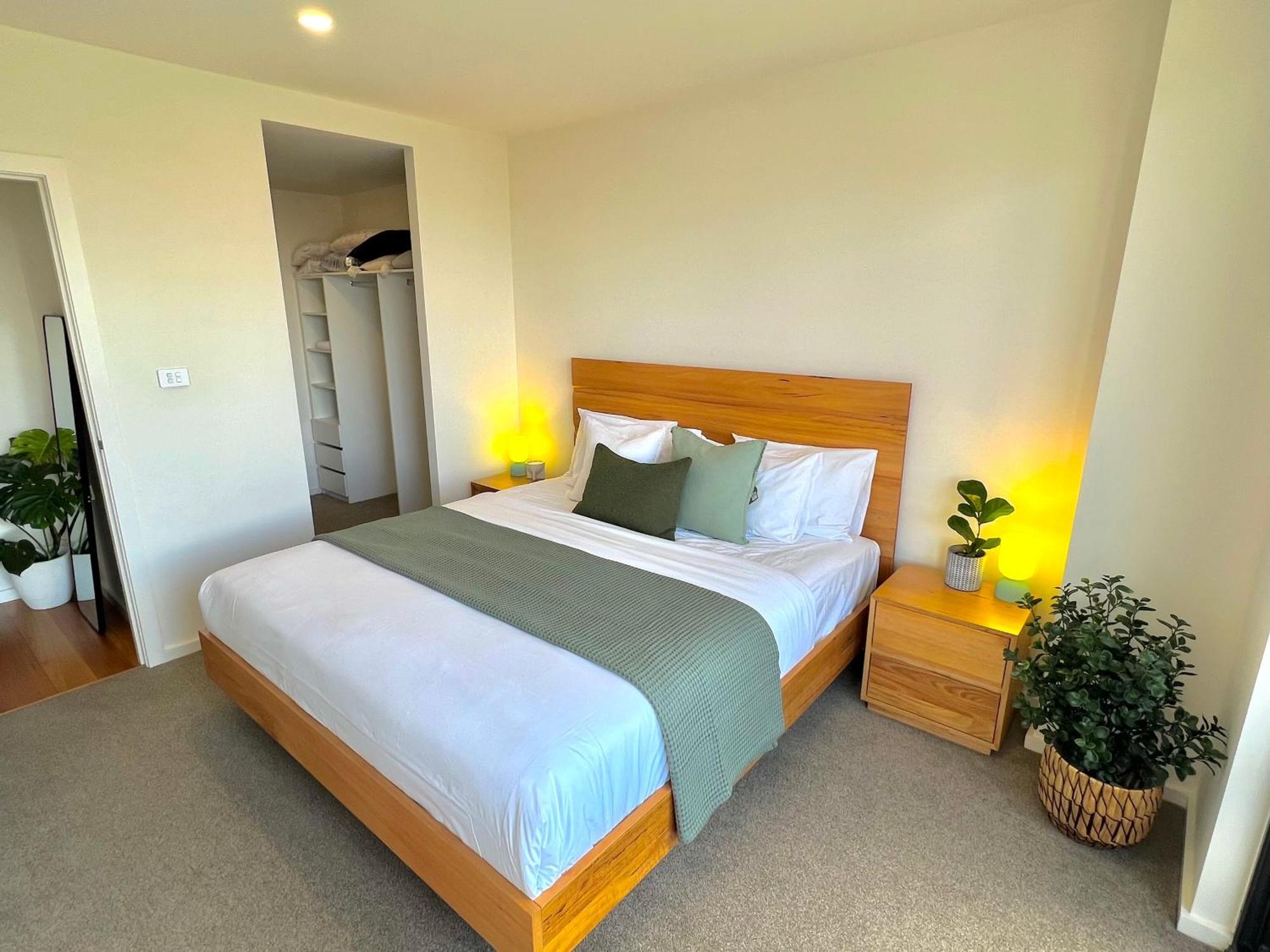 Harbour Towers, Newcastle'S Elite Apartment Stays, Free Parking & Tram Access Экстерьер фото